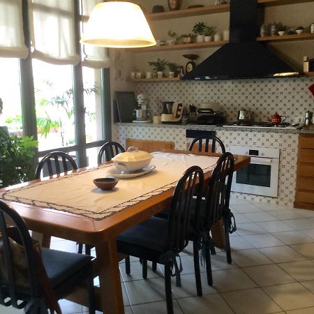 B&B Pescarenico Lecco Bagian luar foto