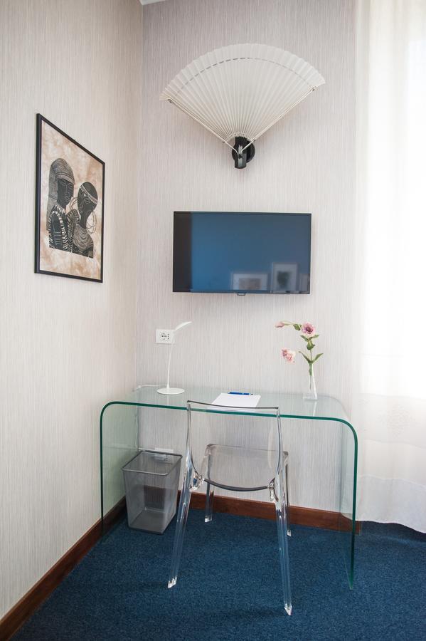 B&B Pescarenico Lecco Bagian luar foto