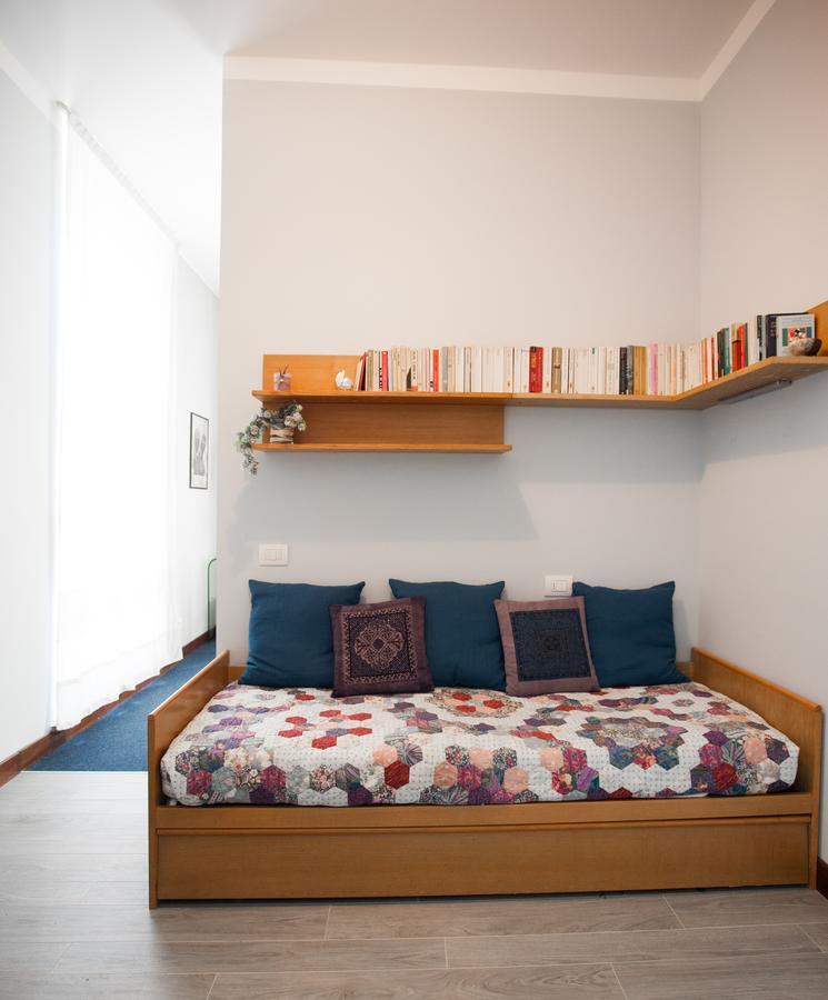 B&B Pescarenico Lecco Bagian luar foto